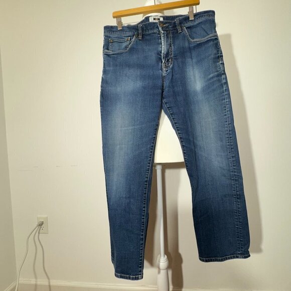 Joseph Abboud Men's Classic Fit Jeans - Size W36 x L30 - Picture 2 of 9